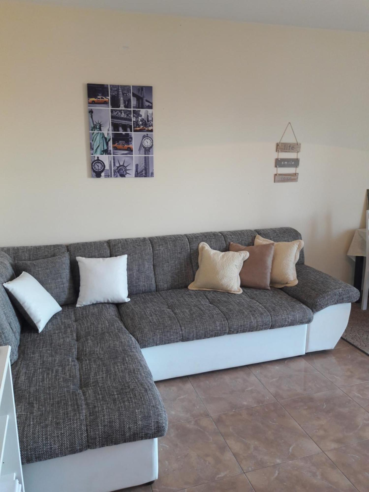 Guest House Jelsa الغرفة الصورة