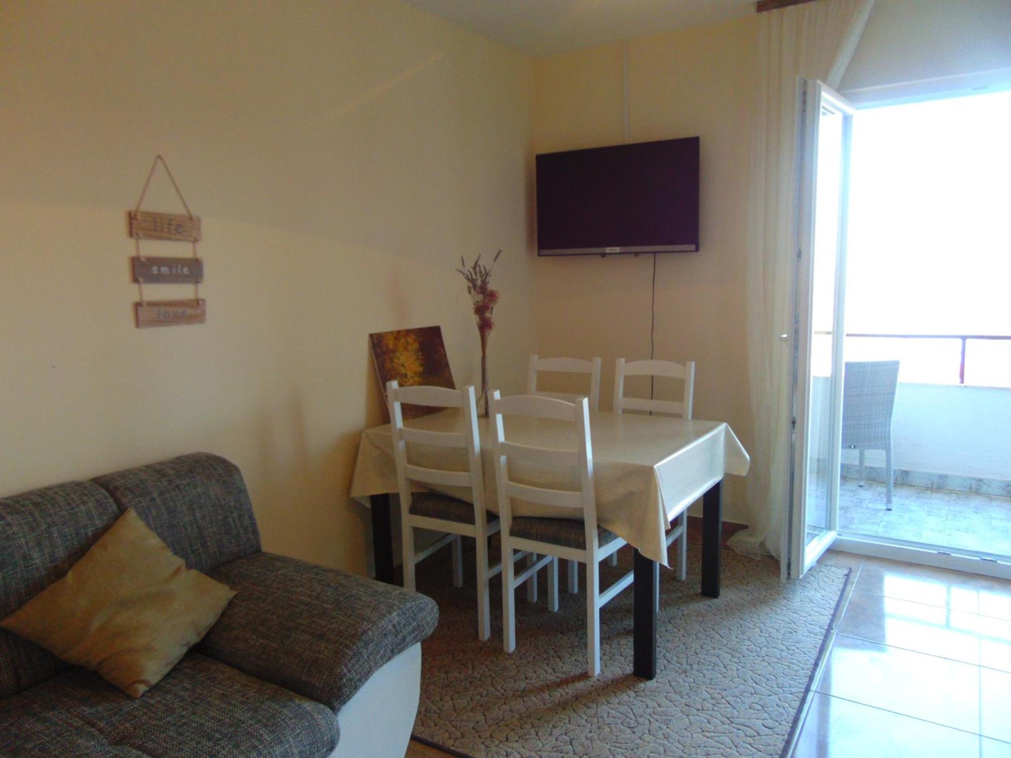 Guest House Jelsa الغرفة الصورة