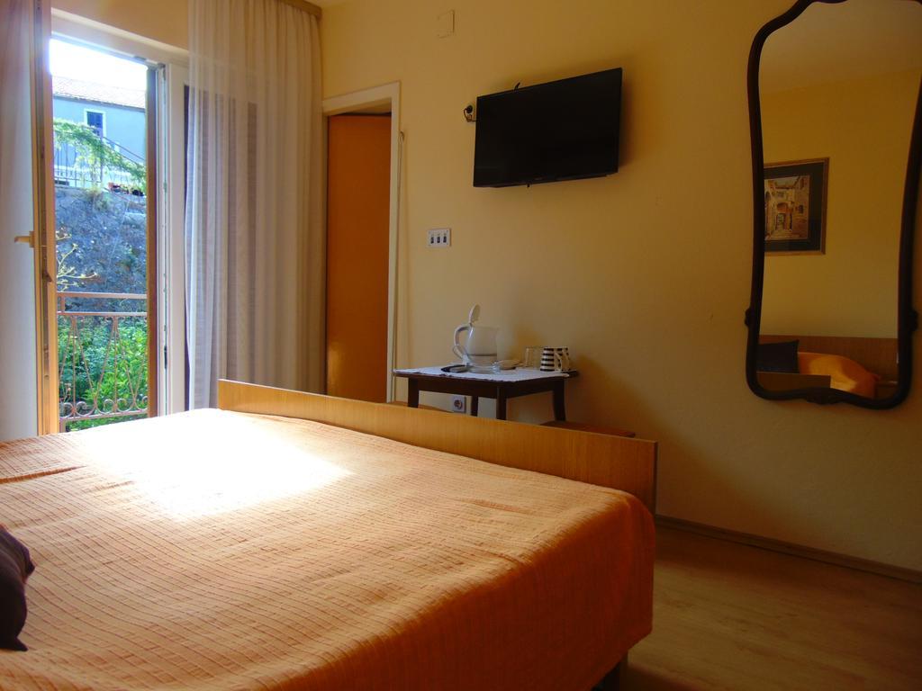 Guest House Jelsa المظهر الخارجي الصورة
